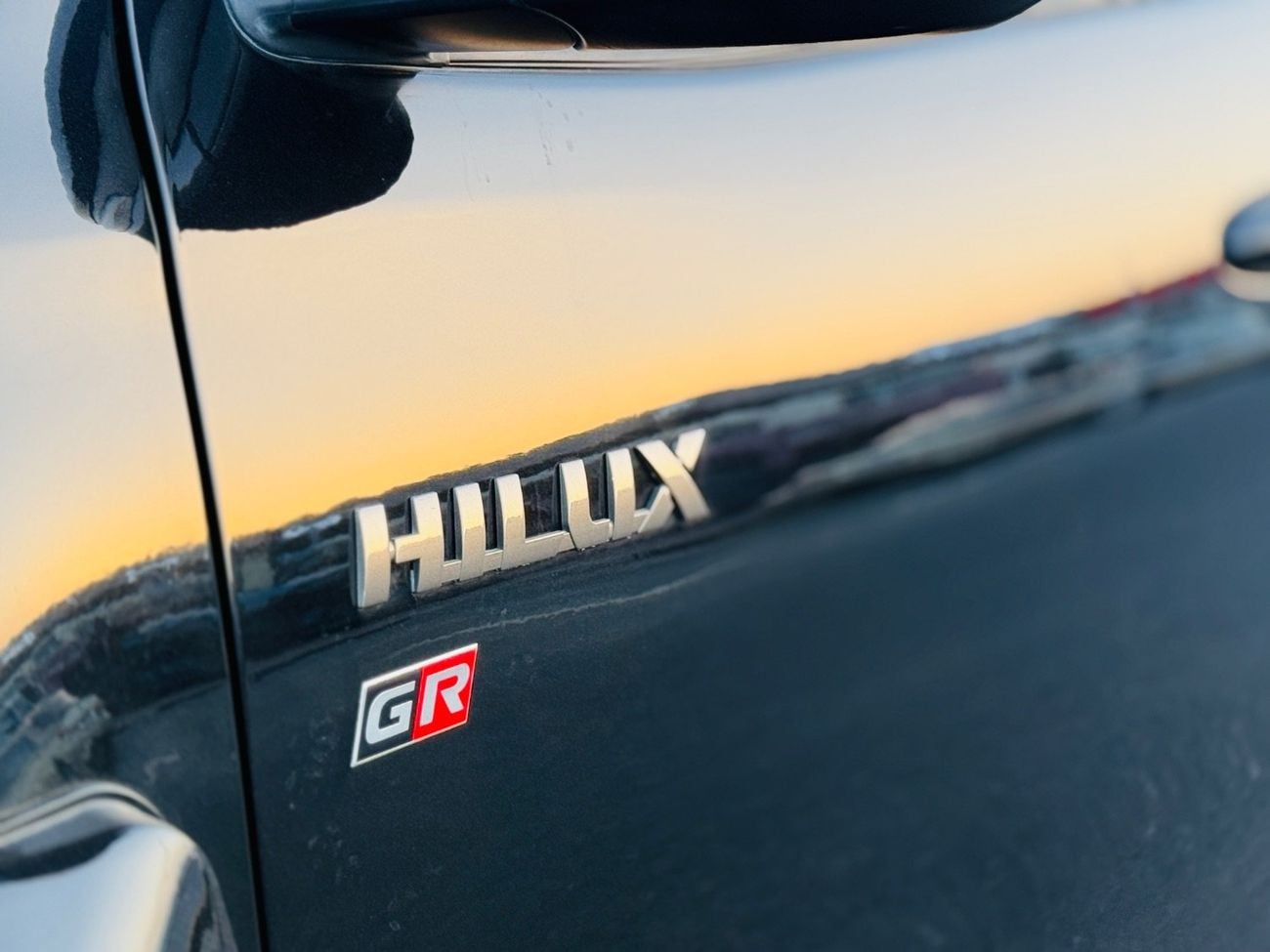 تويوتا هيلوكس Toyota Hilux GR Sport 2.7L V4