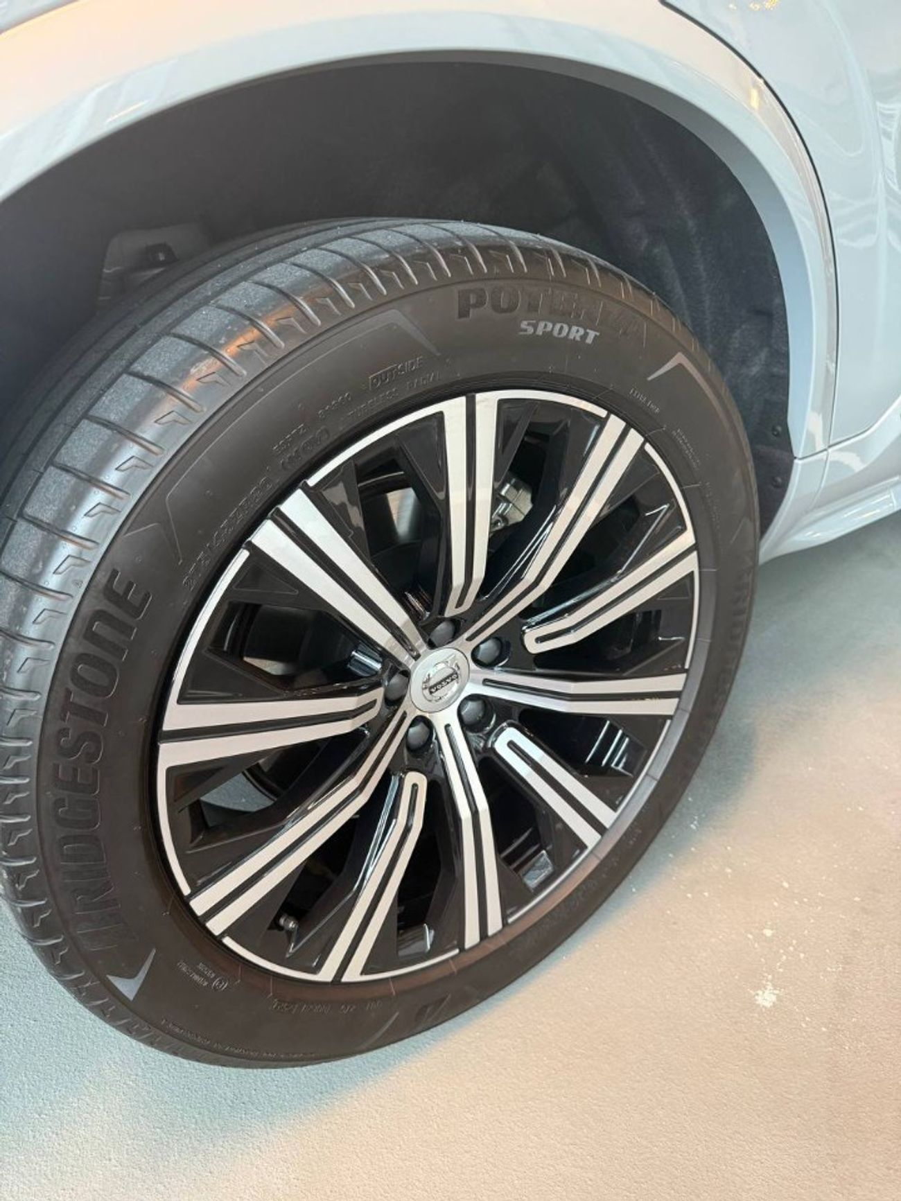 Volvo XC90 2.0T B6 MHEV Inscription AWD (7-seater)