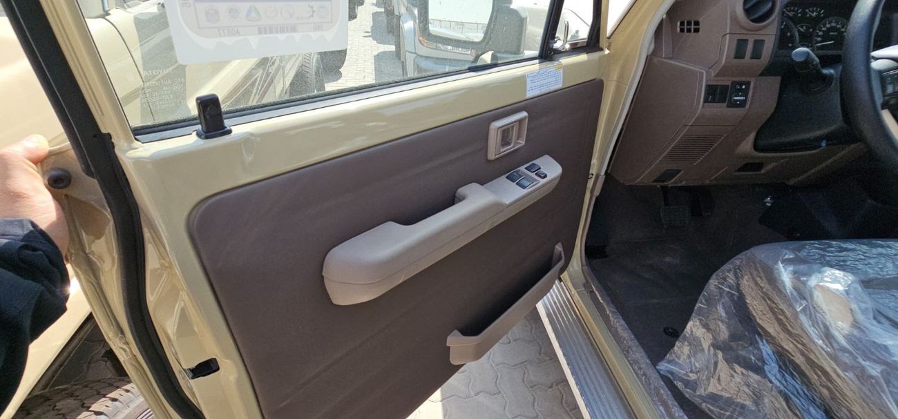 New Toyota Land Cruiser Hard Top 2.8 DIESEL AUTO 2024 for sale in Dubai