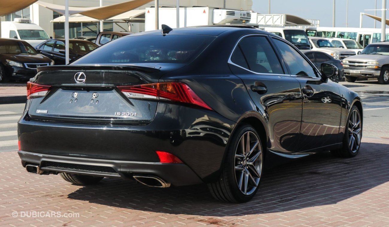 لكزس IS 200 Fsport