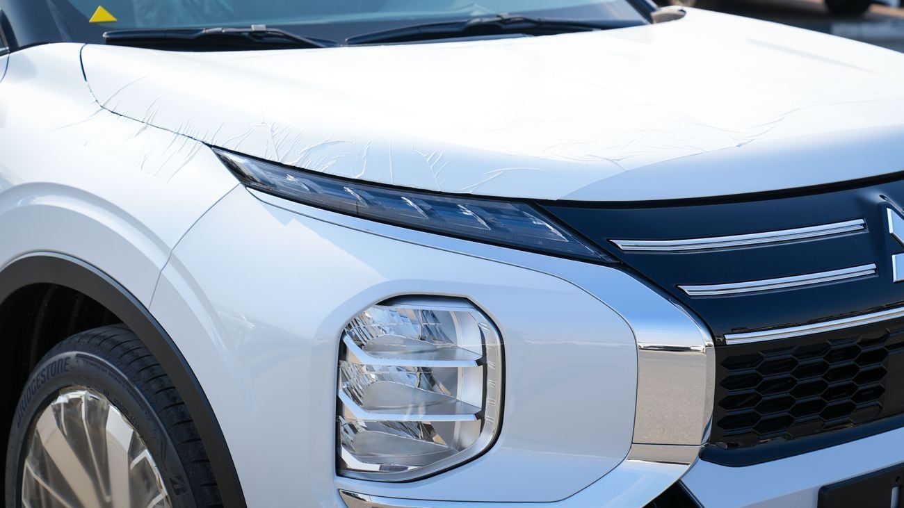 Mitsubishi Outlander Brand New 2026 Mitsubishi Outlander Medium Line (G05) 2.5L | 7-Seater SUV | GCC Spec | Export Only