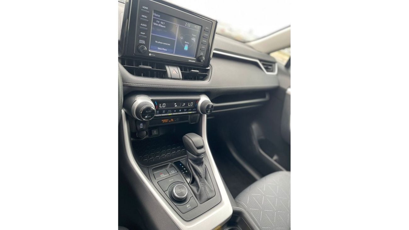 Toyota RAV4 2021 Toyota RAV4 XLE Hybrid Fuel 4x4 AWD - UAE PASS