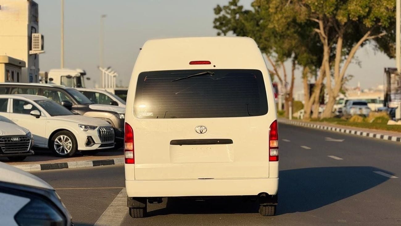 تويوتا هاياس -