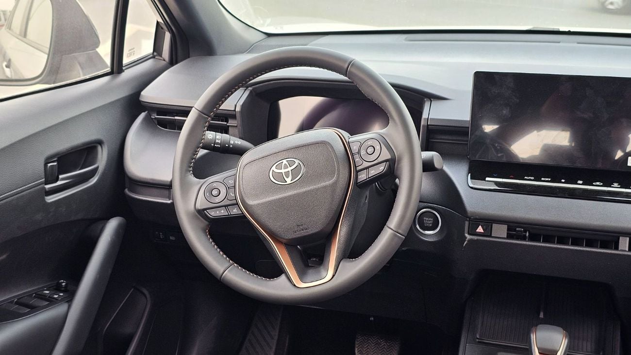تويوتا كورولا كروس Toyota Corolla Cross Toyota Corolla Cross 2.0L Gasoline Elite AT 2026 NEW SHAPE ELECTRIC CHAIR- SUNR