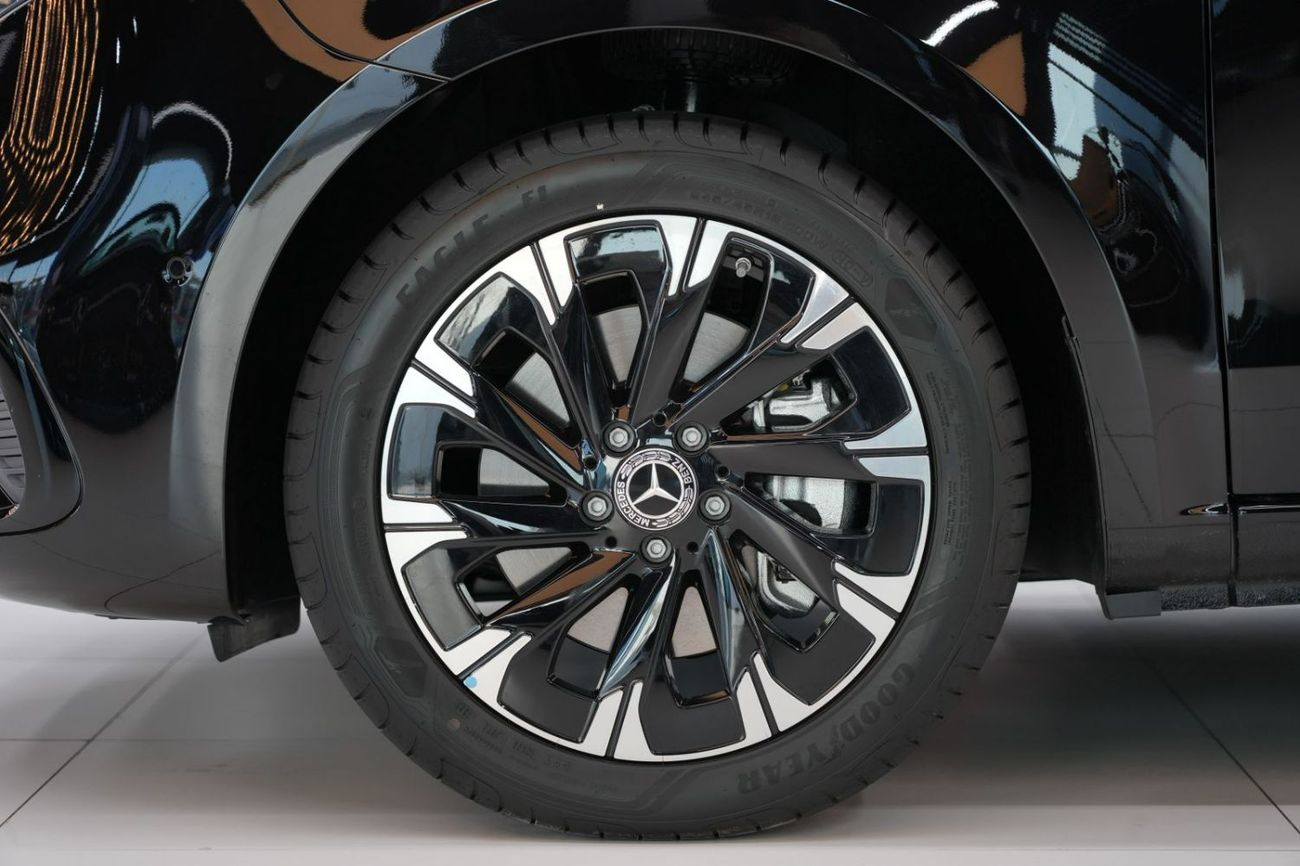 مرسيدس بنز V 300 Mercede-Benz V 300 AVANTGARDE | 2026 GCC 0km | Agency Warranty | 360 View | 64 colors Ambeint Lights