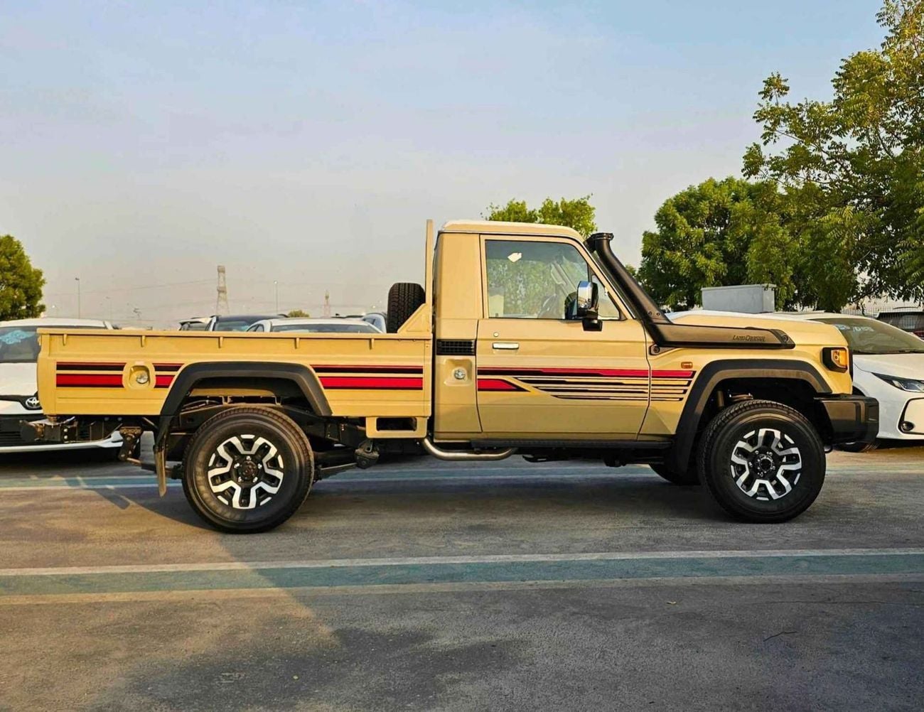 Toyota Land Cruiser Pick Up LC79 LX-Z1 SINGLE CABIN TURBO / 2.8L DIESEL A/T 4WD / SNORKEL, WINCH / (CODE#LX-Z1)