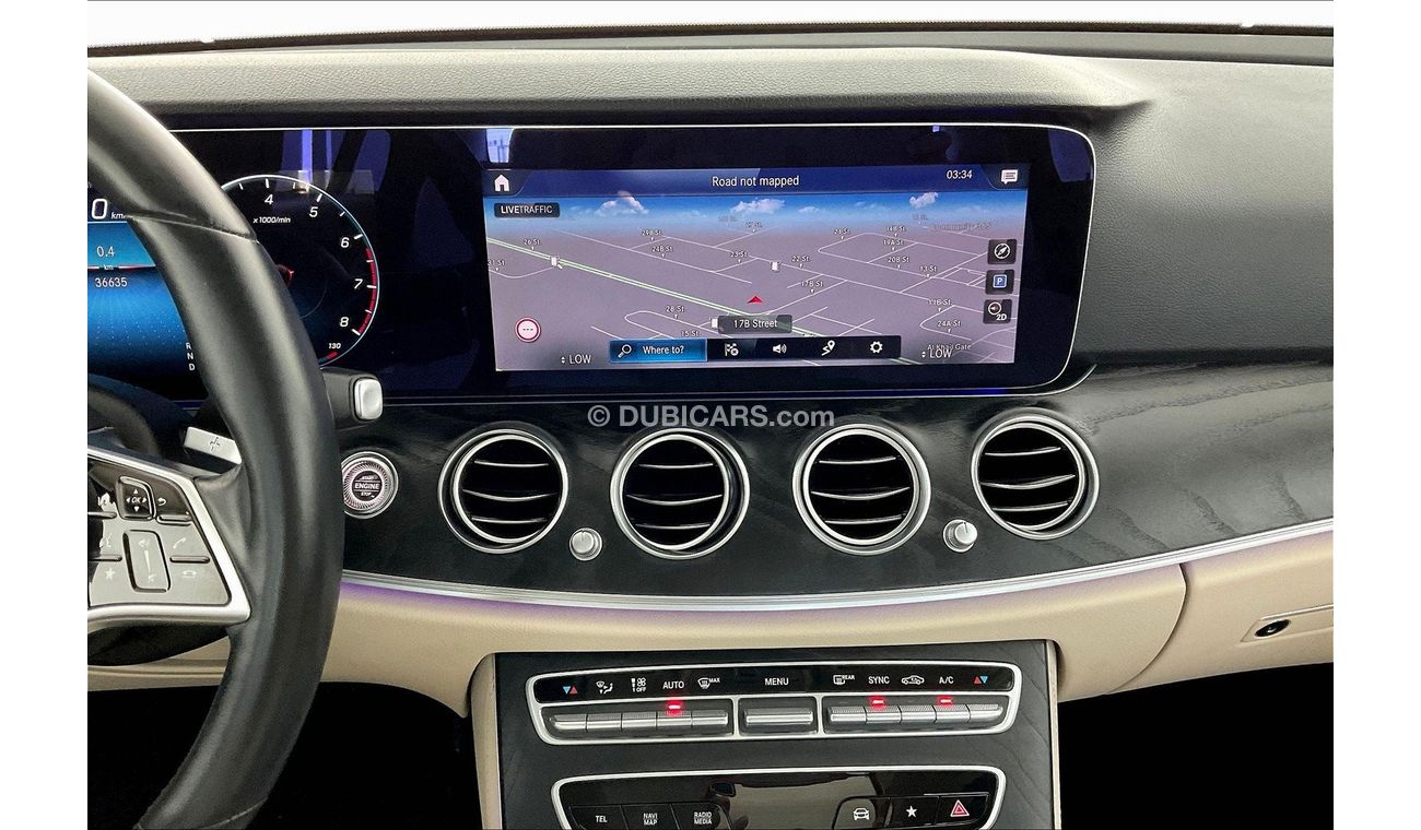 Mercedes-Benz E300 Premium (AMG Line)