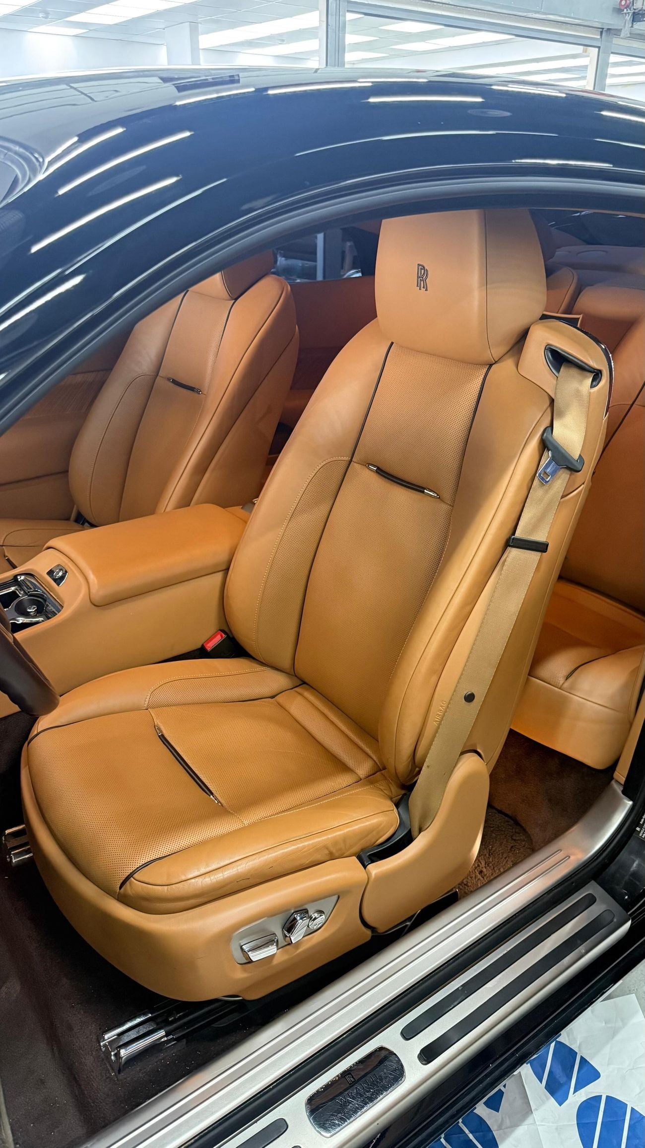 رولز رويس واريث 6.6L شارة سوداء