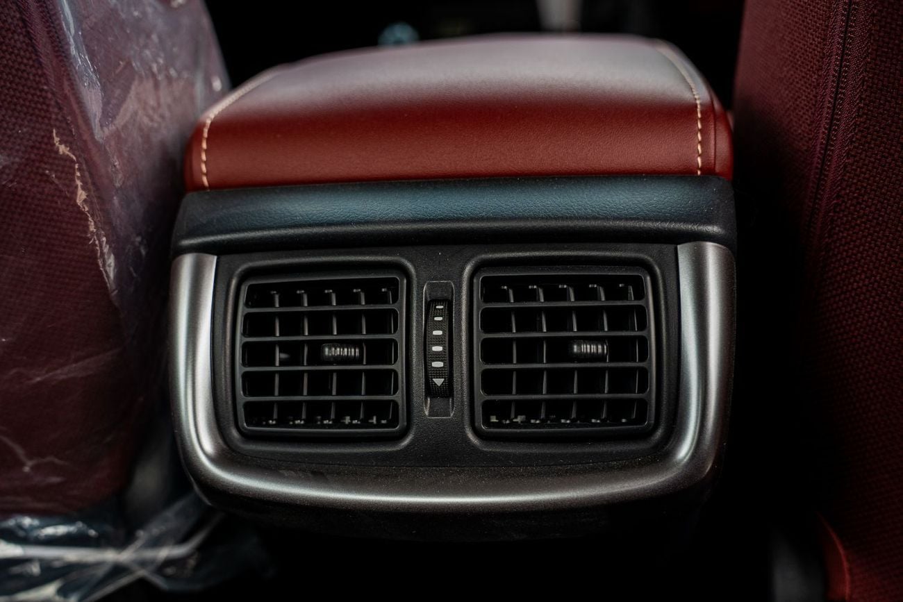 تويوتا هيلوكس Toyota Hilux 2.7L   2026  Automatic