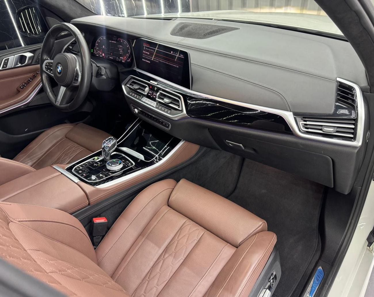 بي أم دبليو X5 M50i 4.4L