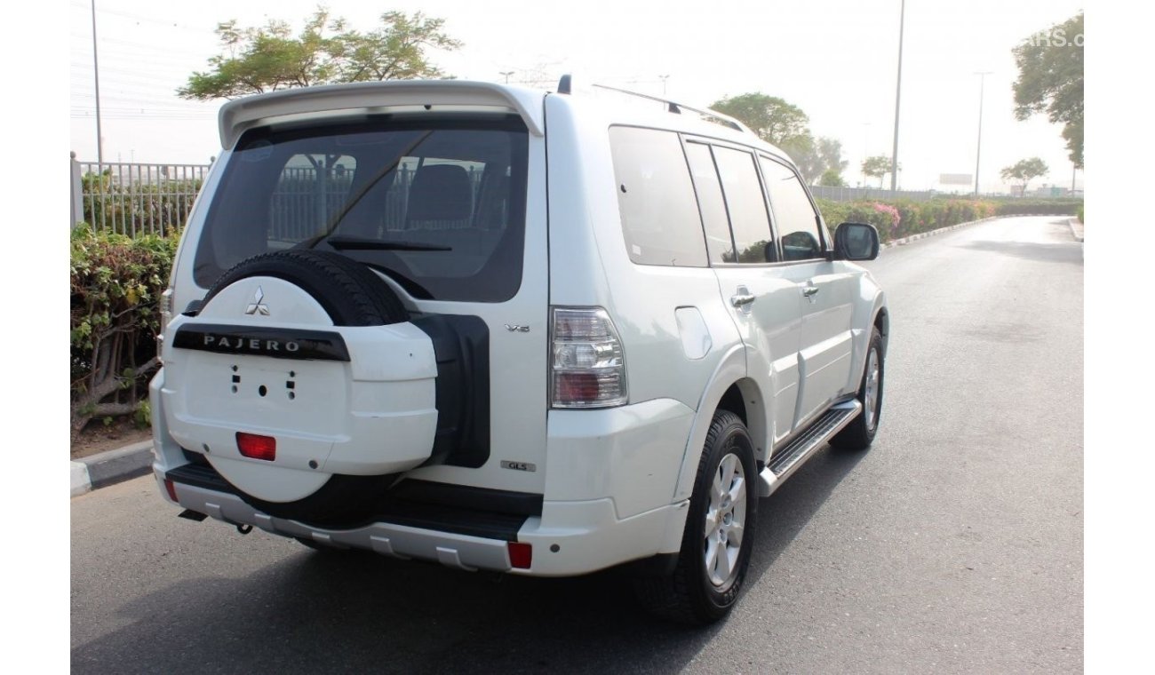 Mitsubishi Pajero 2014/ GLS/ TOP SPECS / GCC/ 3.5/ FULL SERVICE DONE/ 1 YEAR WARRANTY