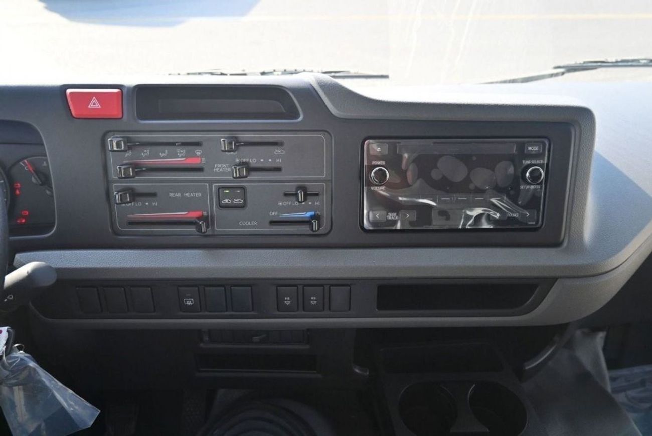 Toyota Coaster Toyota Coaster 4.2L Diesel 23 Seater GCC