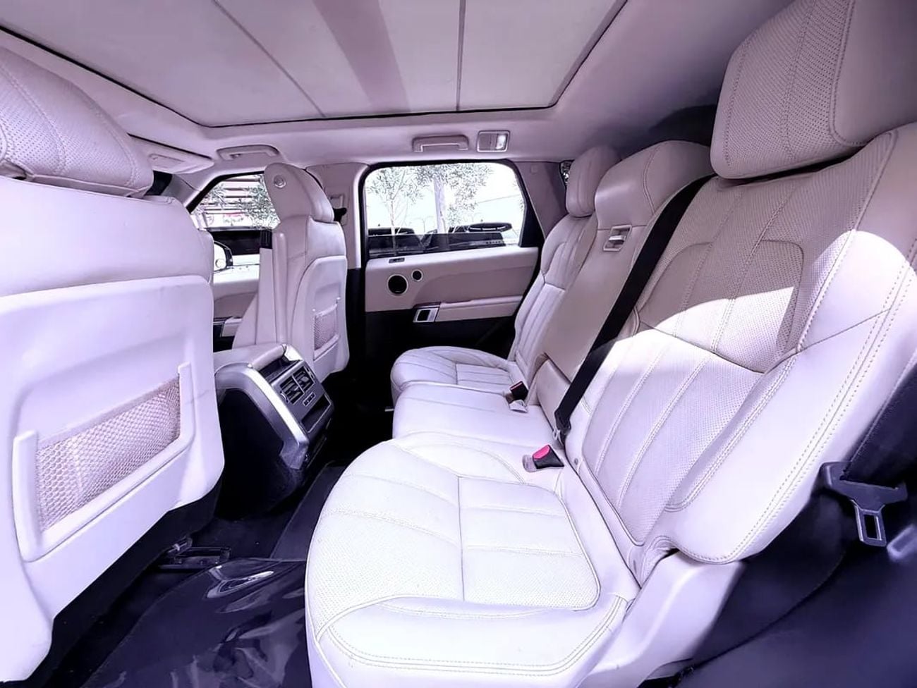 Land Rover Range Rover Sport HSE صبغ وكالة بدون حوادث رنج سبورت