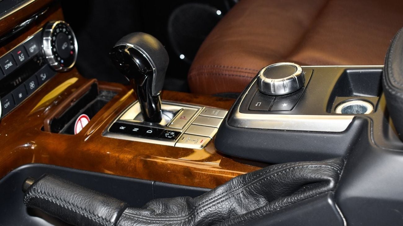 مرسيدس بنز G 550