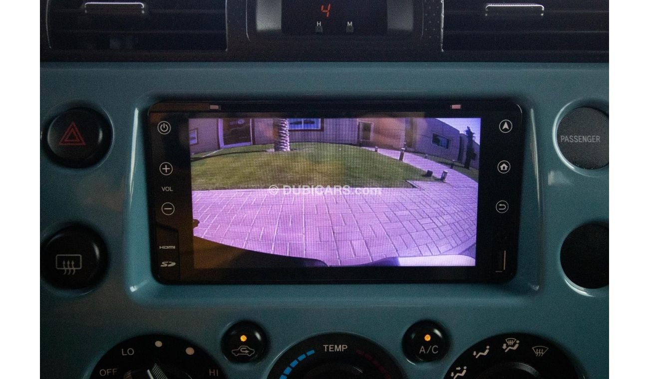 Toyota FJ Cruiser XJ10