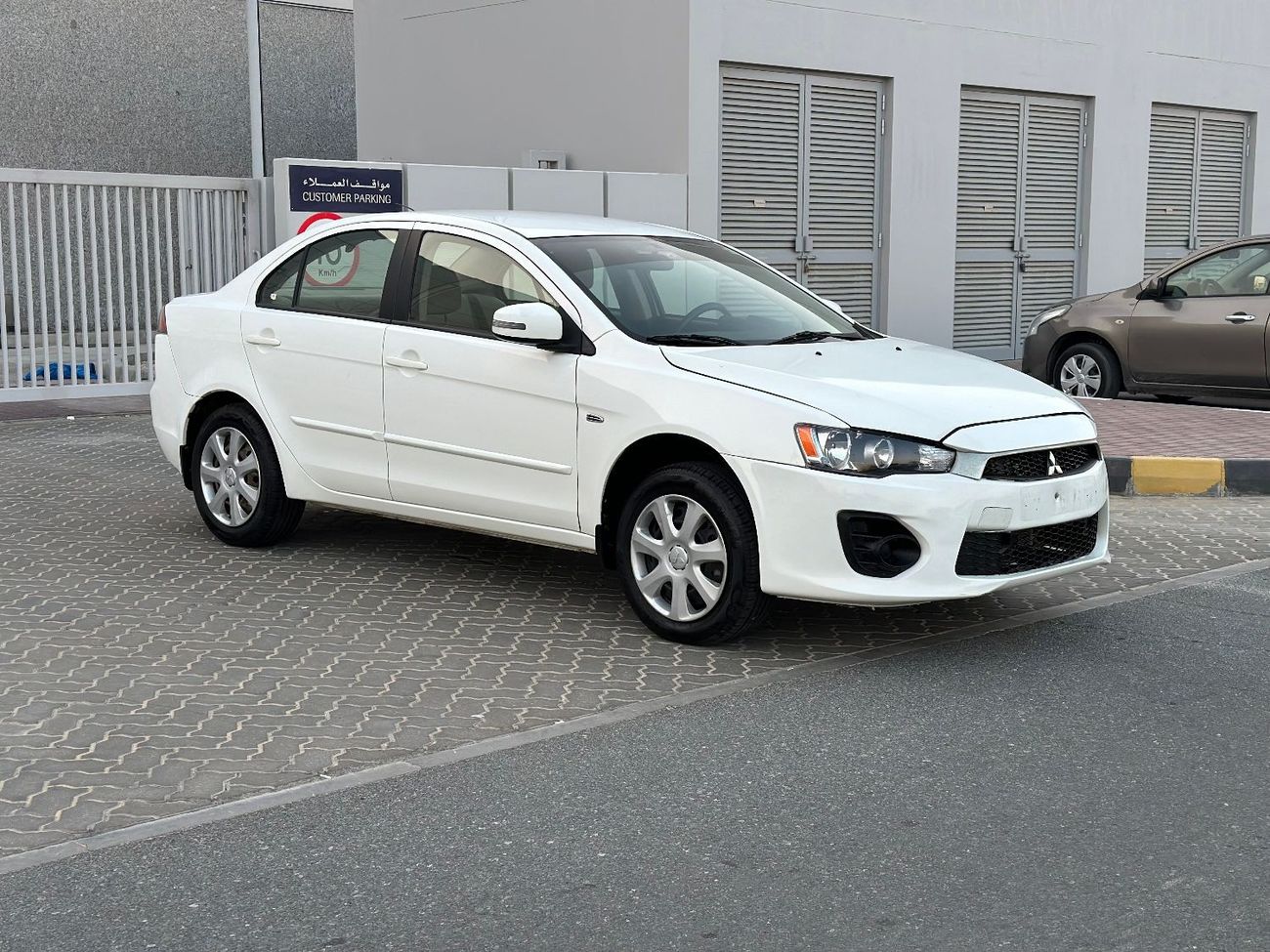 Mitsubishi Lancer GLX GCC 2.0