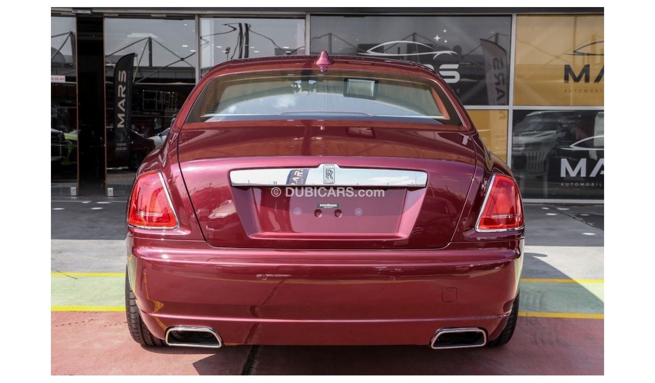 Rolls-Royce Ghost 6.0L V12 Extended Wheelbase Zero Km | Bespoke Design One of One | Special Scala Red Color Edition