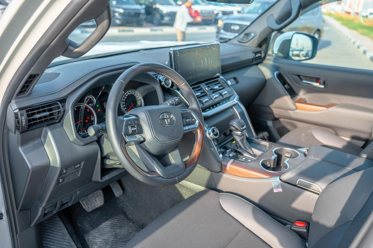 تويوتا لاند كروزر Toyota Land Cruiser GXR 2025 3.3L Diesel Twin Turbo