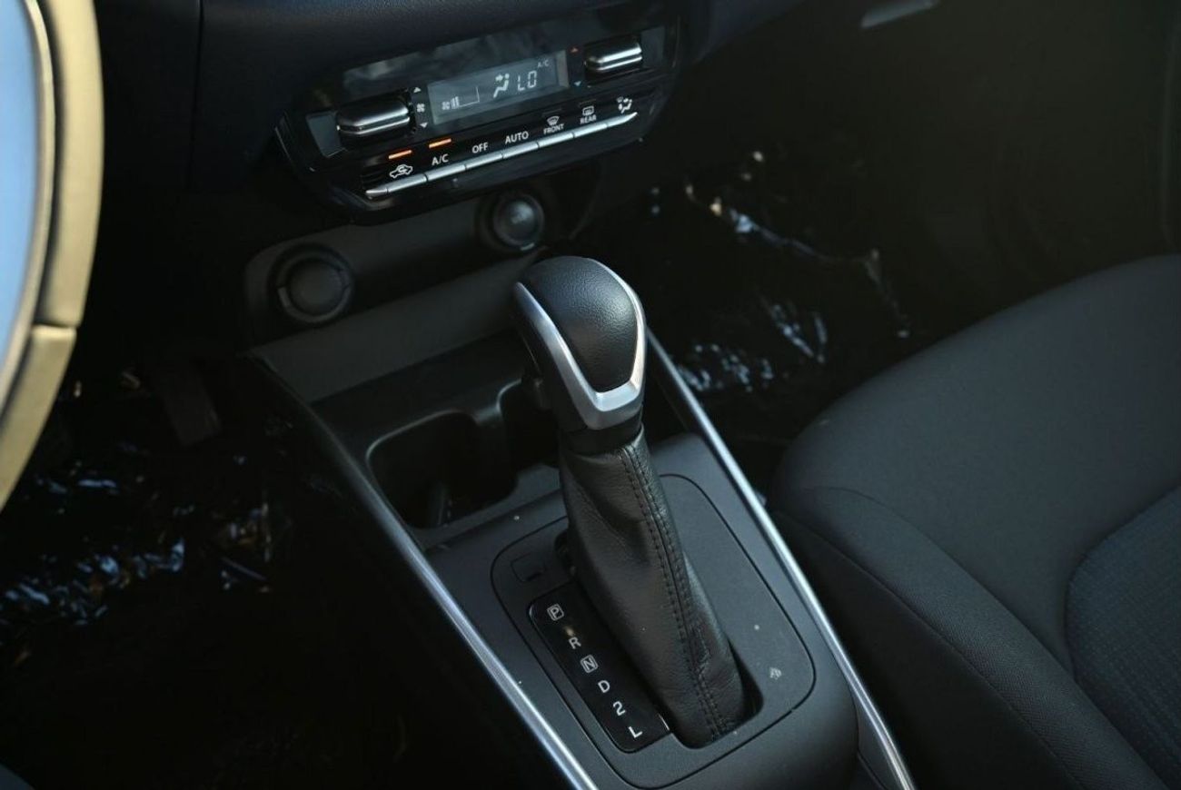 Suzuki Baleno Suzuki Baleno GLX 1.5L Petrol, Hatchback, FWD, 5Doors, Color White, Model 2025