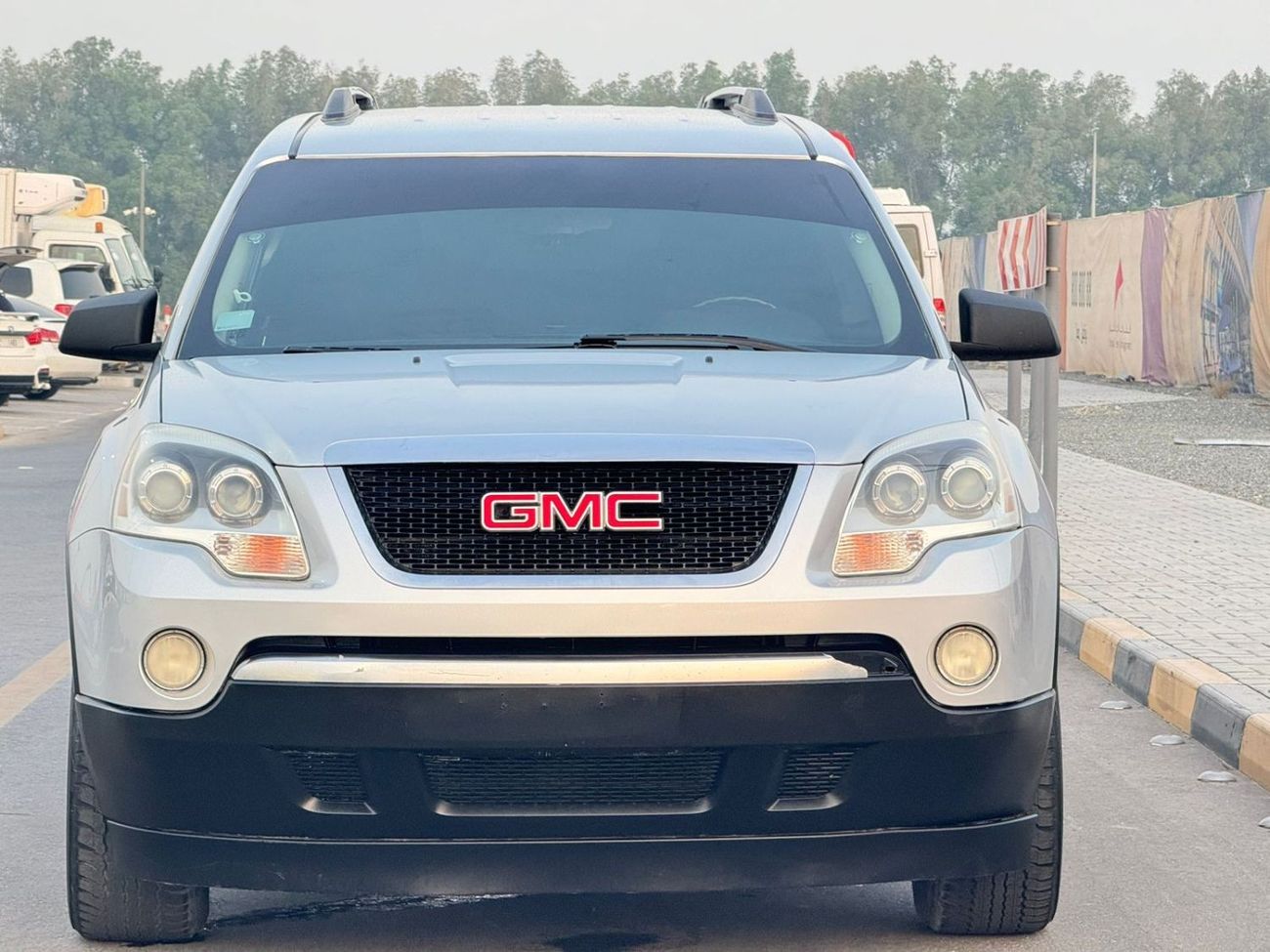 GMC Acadia In excellent condition and requires no expenses