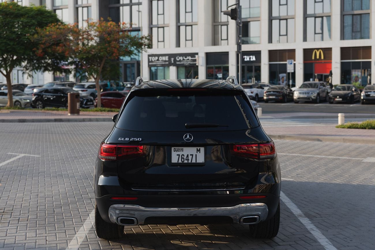 Mercedes Benz GLB250 4MATIC