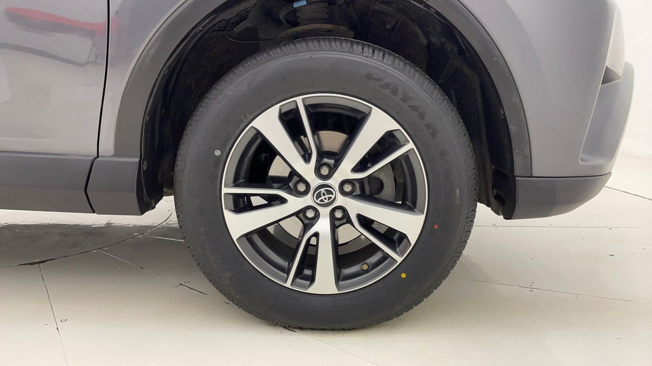 تويوتا راف ٤ EX 2.5 | بدون دفعة مقدمة | اختبار القيادة في المنزل