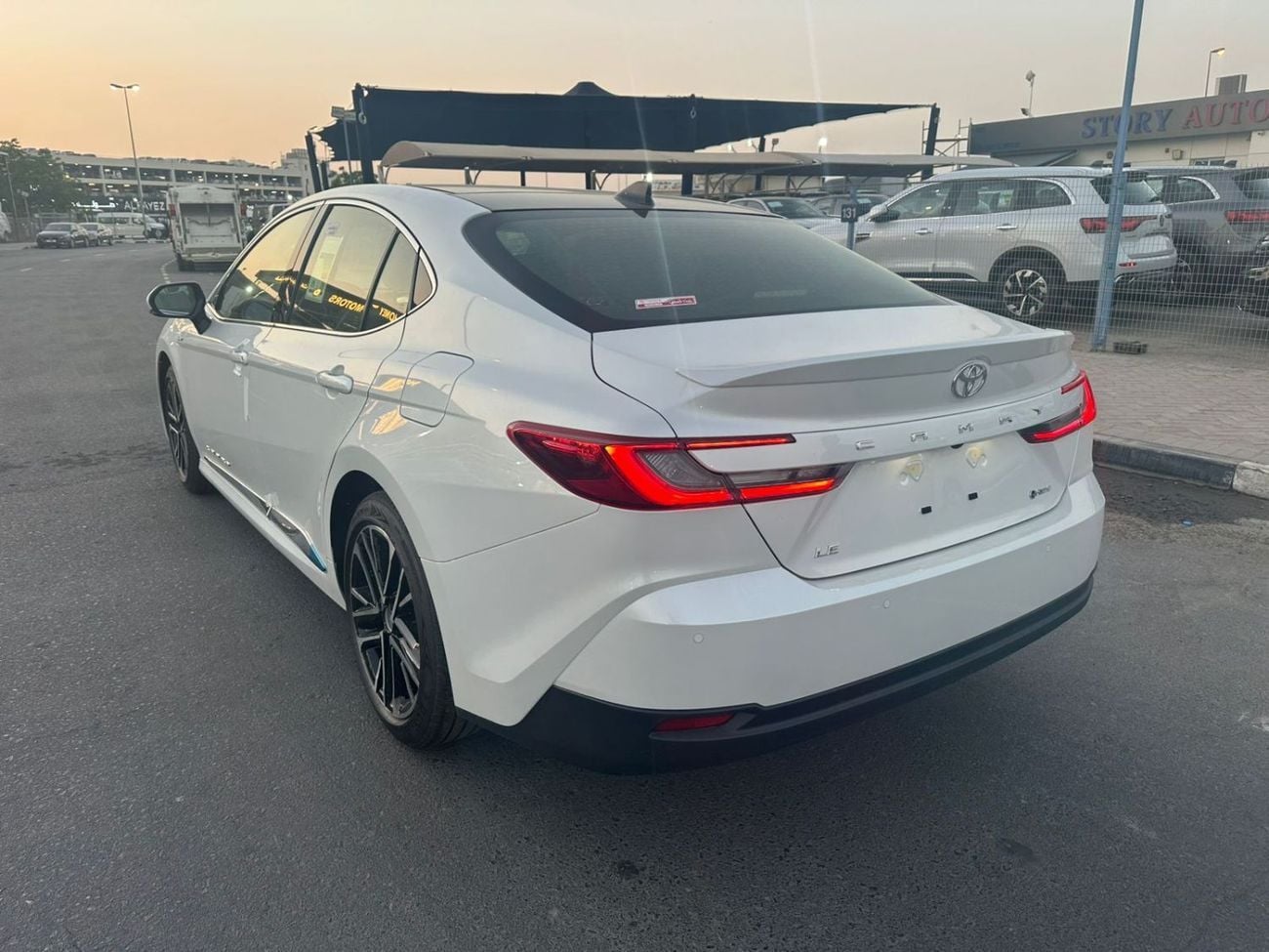 Toyota Camry LE HEV LE HYBRID 2.5L