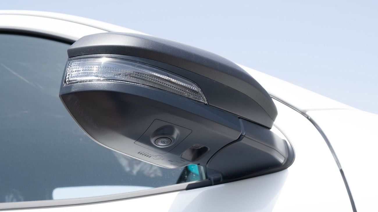 تويوتا هيلوكس 2025 Toyota Hilux Adventure 4.0L AT Petrol (White)