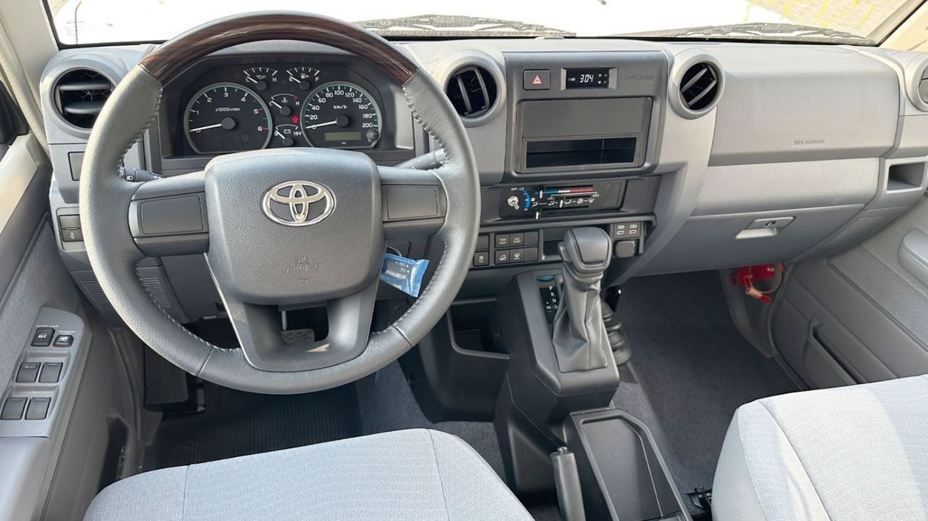 Toyota Land Cruiser 70 76 HARDTOP 2.8L TURBODIESEL AUTOMATIC TRANSMISSION ( ONLY FOR AFRICA )