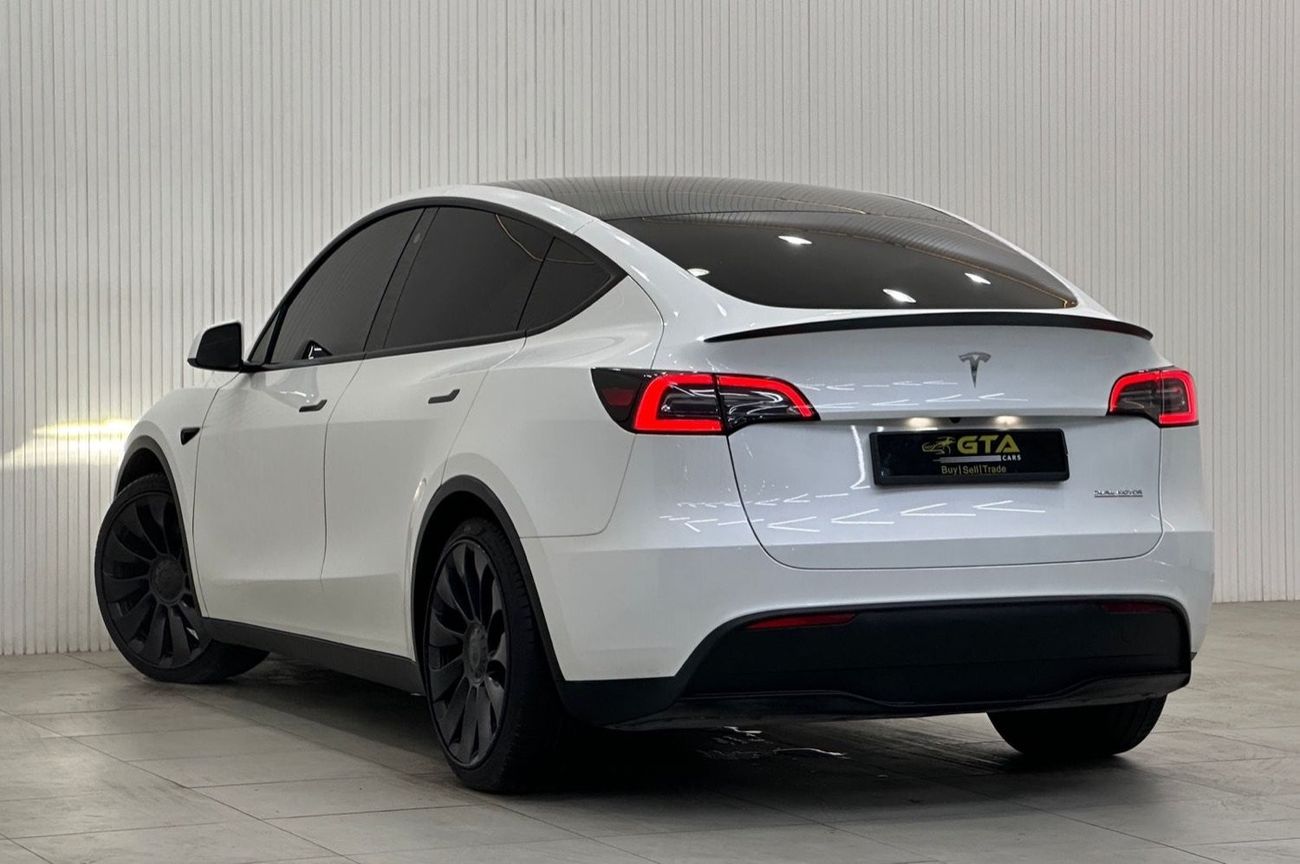 Tesla Model Y 2023 Tesla Model Y, DEC 2026 Tesla Warranty + DEC 2030 Battery Warranty, GCC