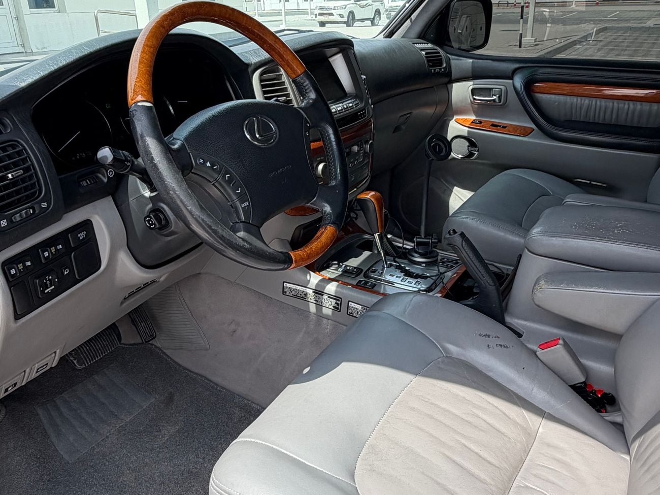 لكزس LX 470 NAVIGATION
