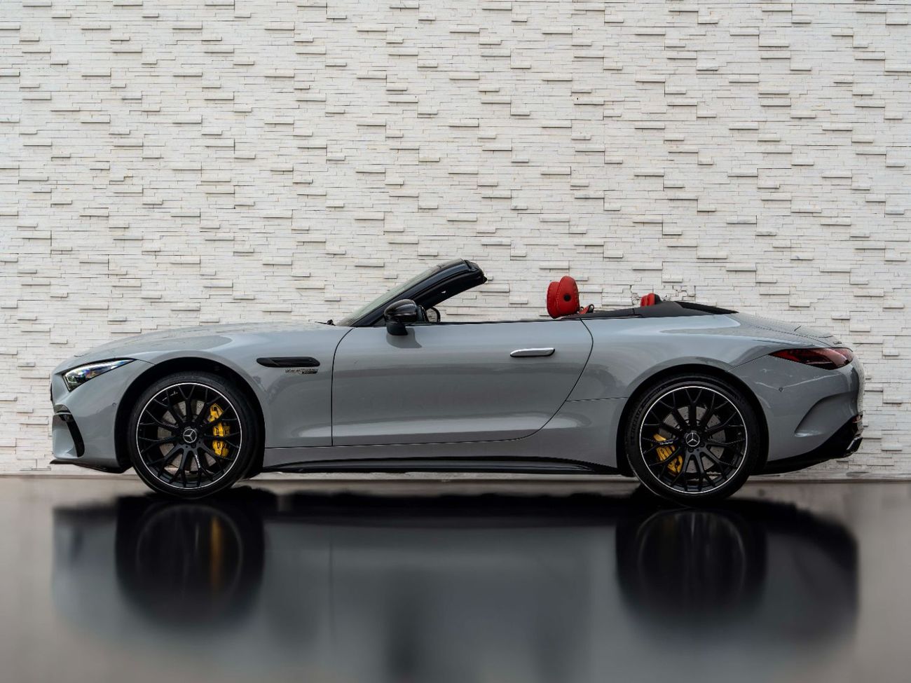 Mercedes-Benz SL 63 AMG Roadster SE Performance