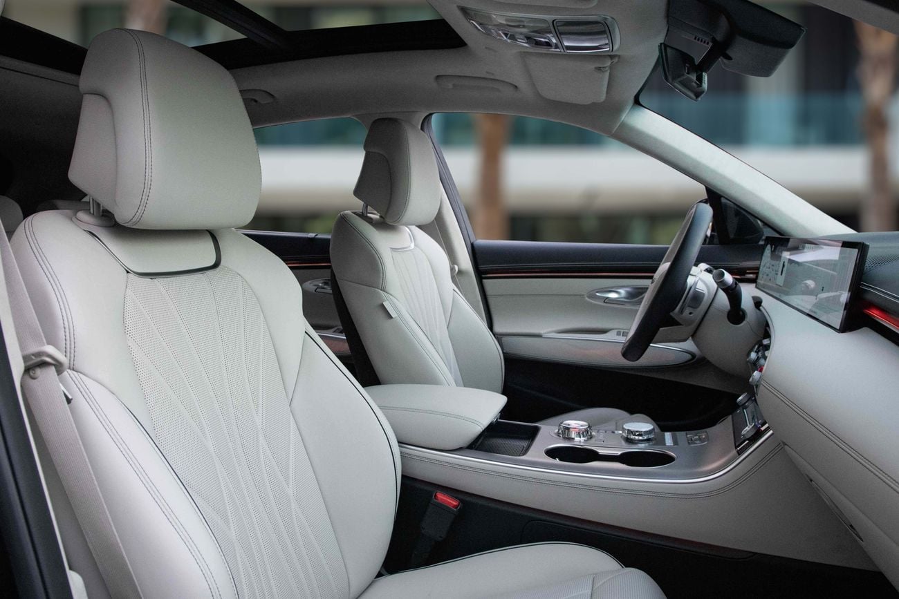 Genesis GV70 GV70 Premium | 4,407 P.M | 0% Downpayment | Perfect Condition!