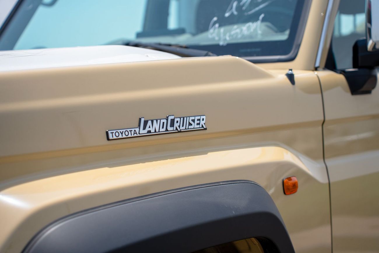 تويوتا لاند كروزر بيك آب Toyota Land Cruiser LC79  2025 2.8L Diesel Pick UP Double Cab  4WD