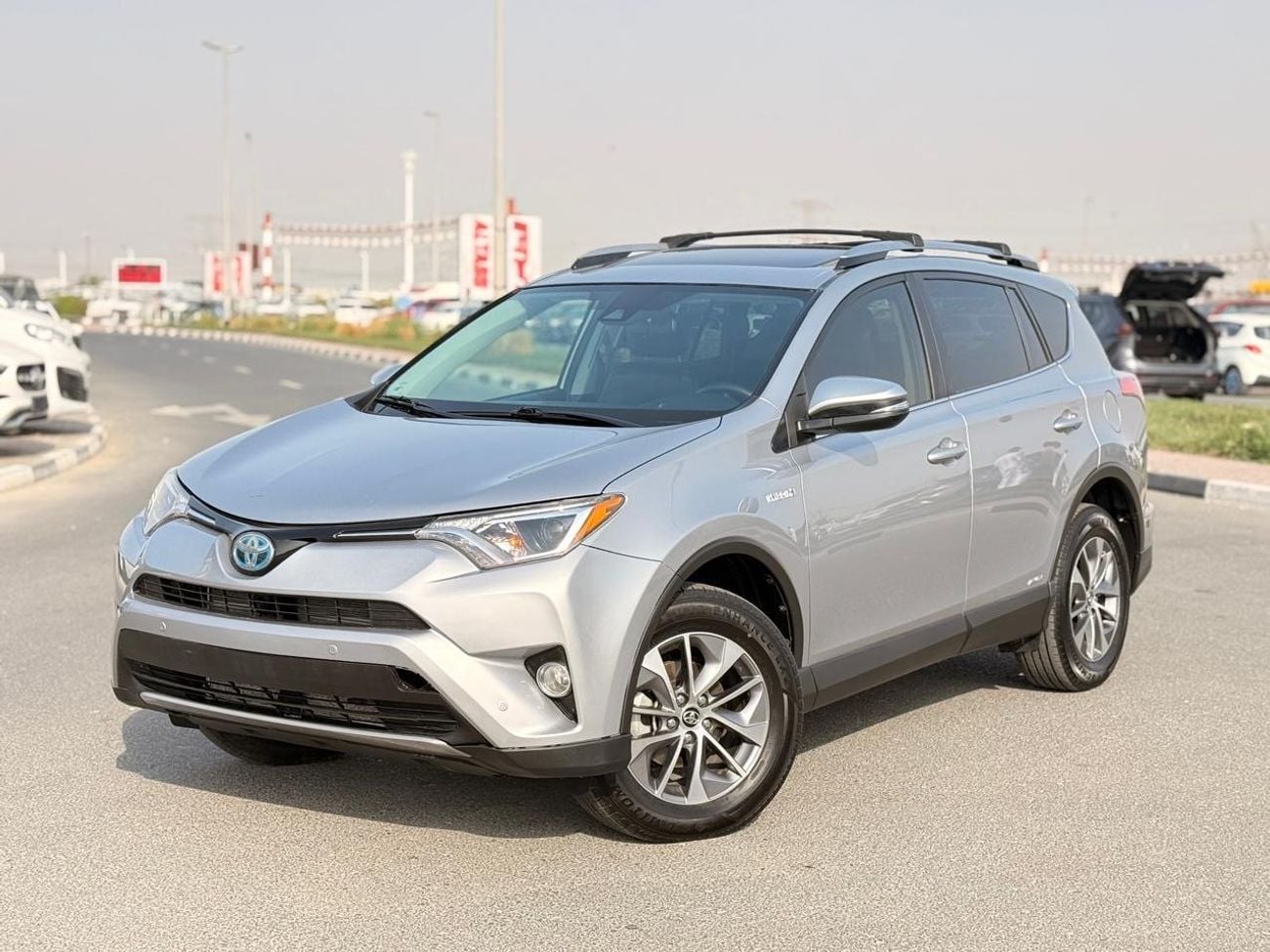 تويوتا راف ٤ VXR XLE 2.5L