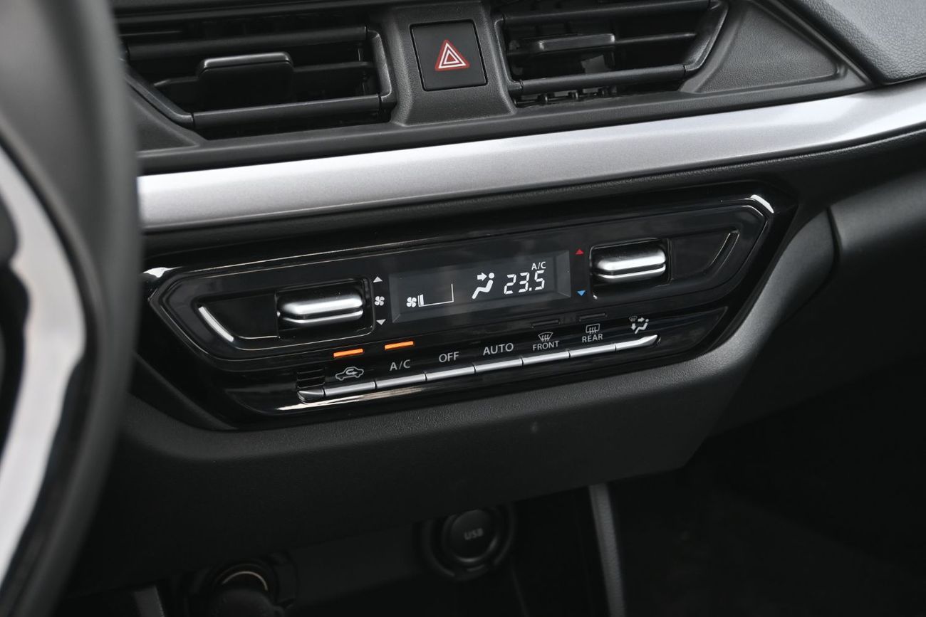 سوزوكي سويفت GLX Suzuki Swift 1.2L Petrol, Hatchback, FWD, White Dual Tone, Model 2026