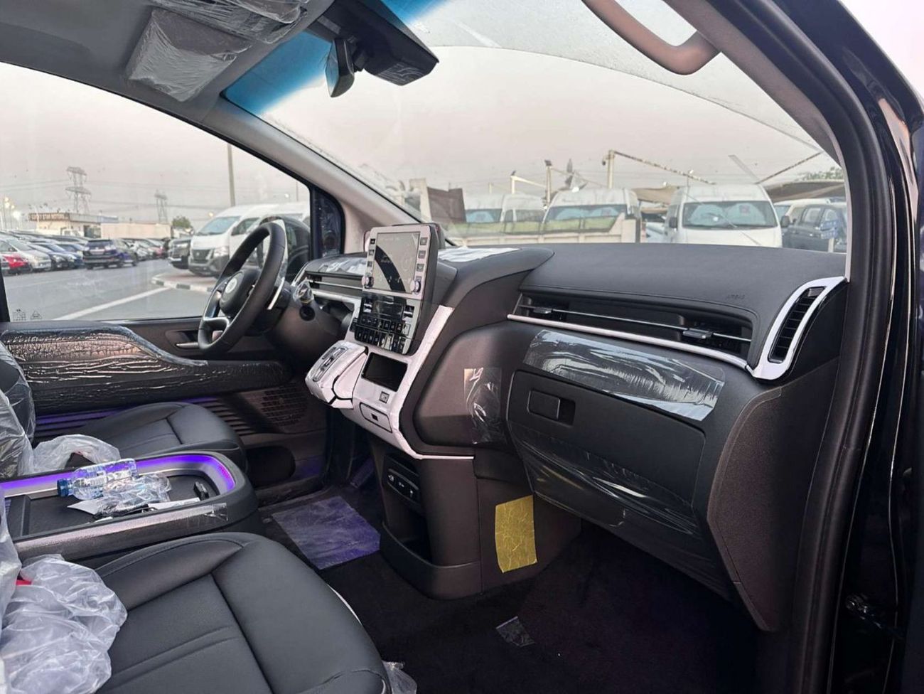 Hyundai Staria HYUNDAI STARIA 2.2L 4WD DIESEL MINIVAN 2025