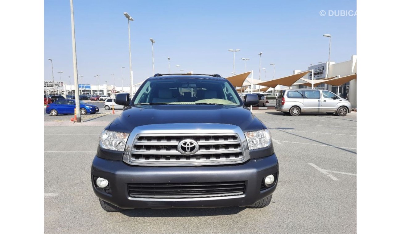 Toyota Sequoia Toyota sequoia 2014 ,,,sunroof very good coundation for sale