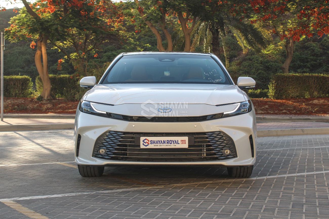 Toyota Camry LUMIERE 2.5L HYBRID AT FWD AT 2026MY
