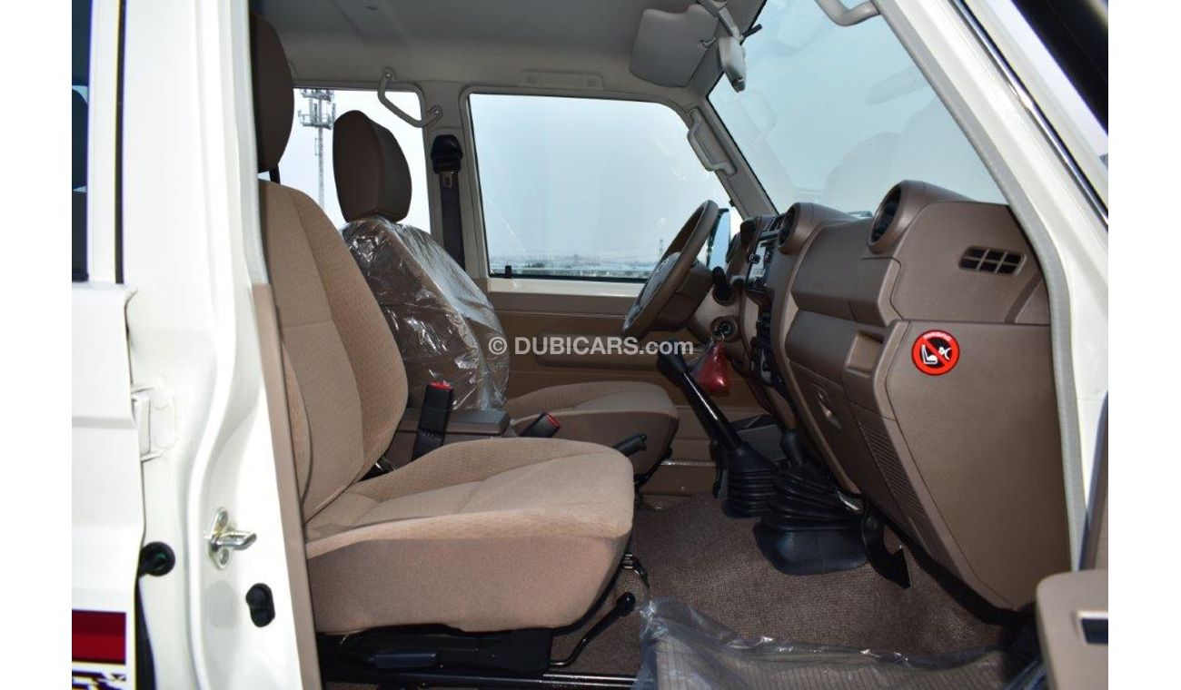 Toyota Land Cruiser 70 76  LX V8 4.5L Turbo Diesel 4WD 6 Seat Manual Transmission