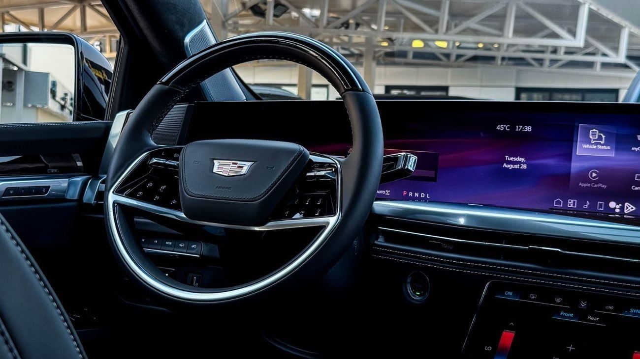 Cadillac Escalade Sport Platinum 6.2L 4WD Sport Platinum 2025 Brand New American Specs 6.2L V8