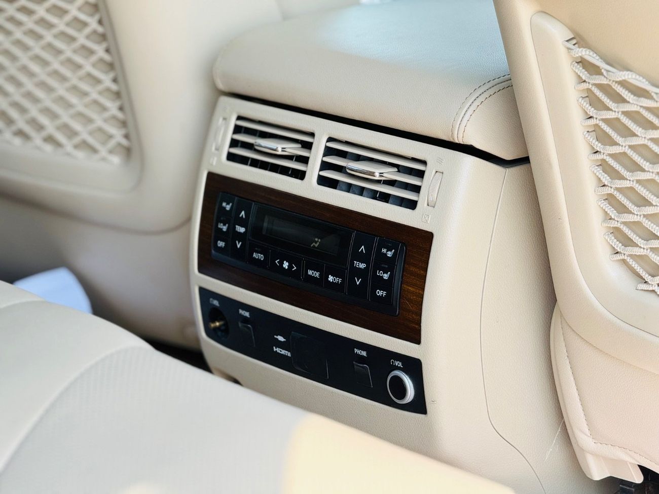 تويوتا لاند كروزر