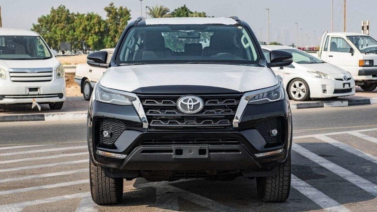 تويوتا فورتونر Toyota Fortuner 2.4L Diesel V4 4x4 2024