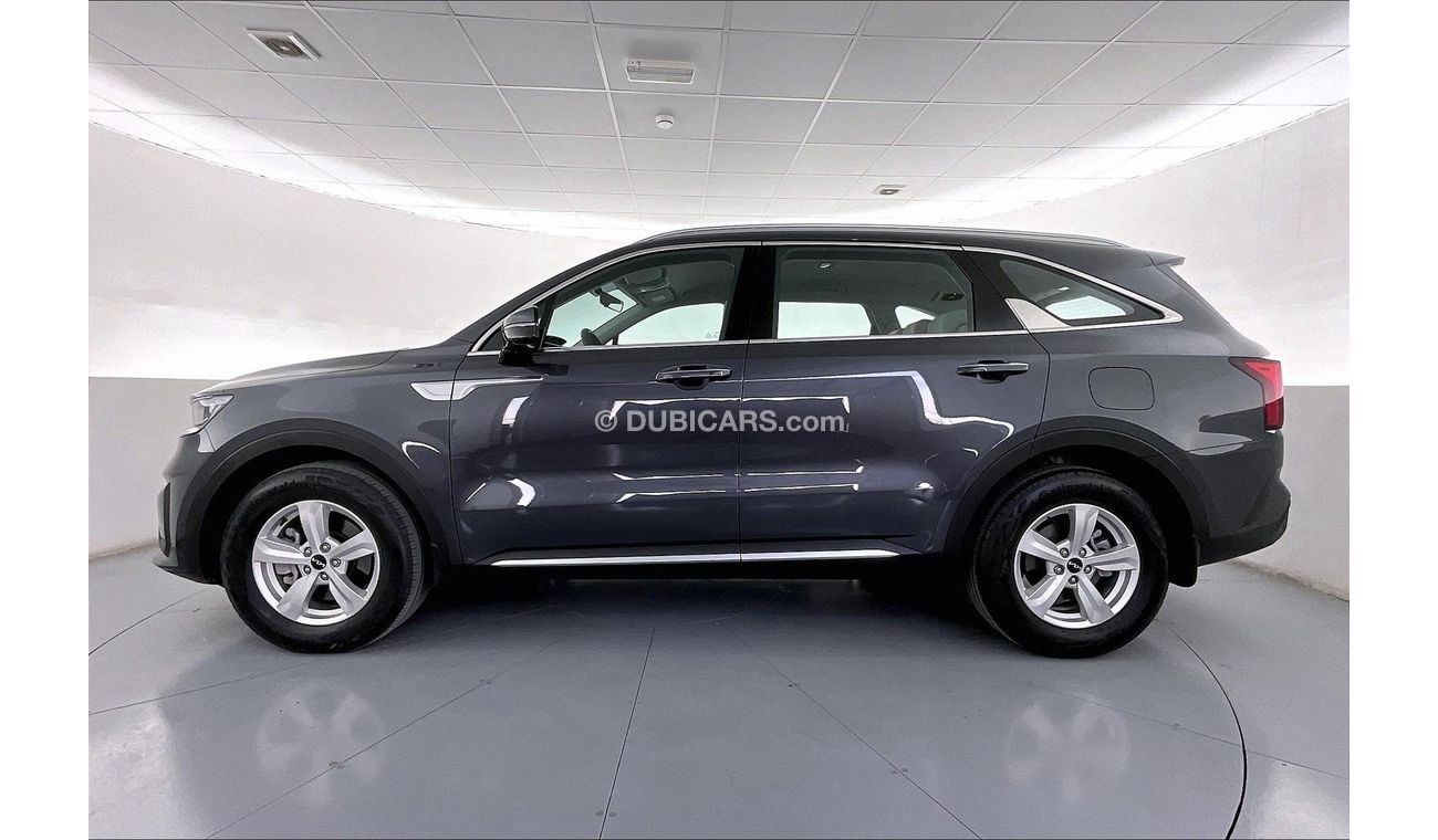 كيا سورينتو LX | سنة ضمان مجانية | 0 دفعة أولى | سياسة الإعادة بعد 7 أيام