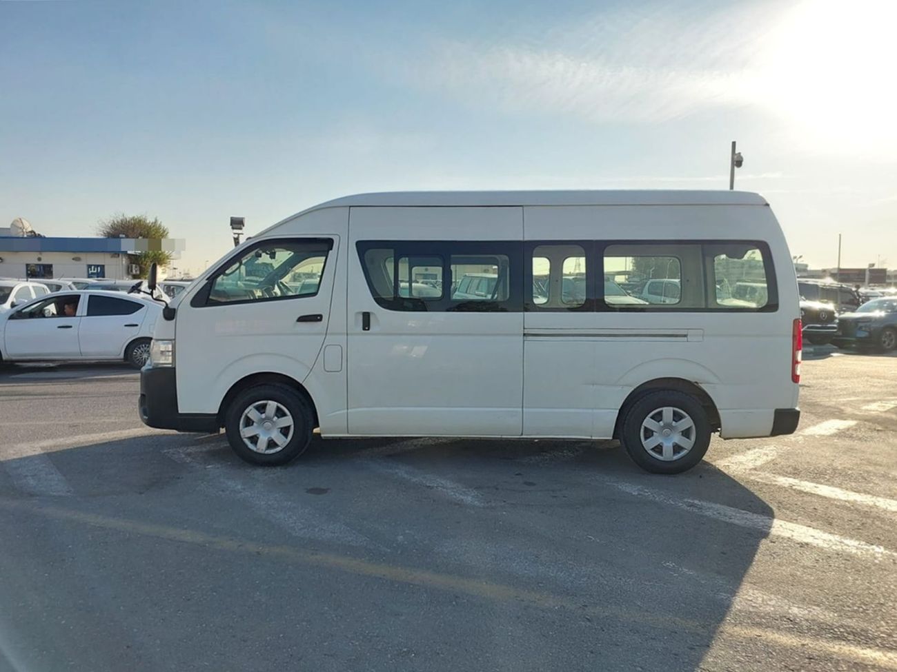 Toyota Hiace TOYOTA HIACE VAN RHD 2015 MODEL 3.0 L DIESEL AUTOMATIC(PM16111)
