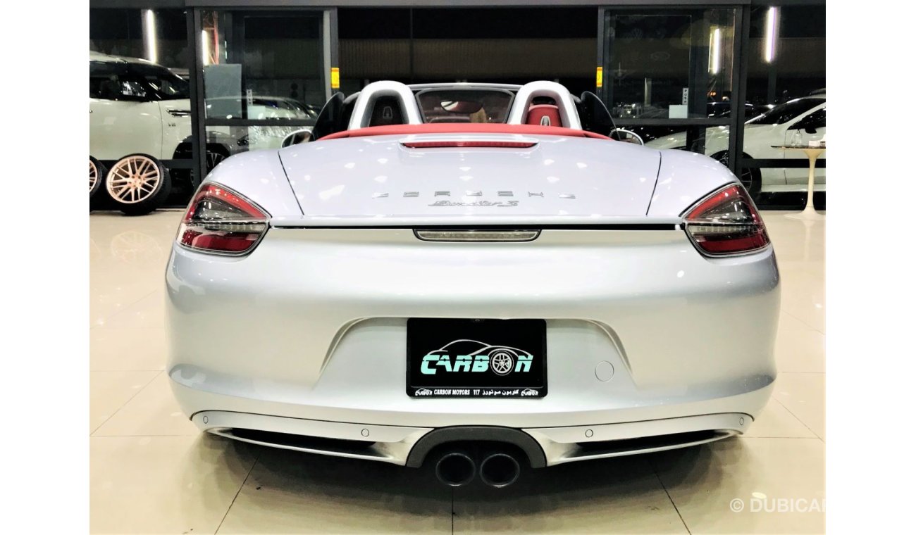 بورش بوكستر أس PORSCHE BOXSTER S 2015 IN IMMACULATE CONDITION WITH ONLY 32K KM FULL SERVICE HISTORY FOR 169K AED