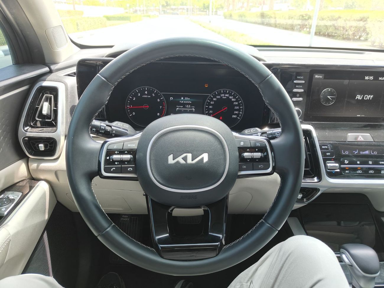 كيا سورينتو 2022 Kia Sorento DLX Full-Option 7-Seater 2.5L GCC FWD | Panorama | Bose Sounds | Seat Cooling | 102