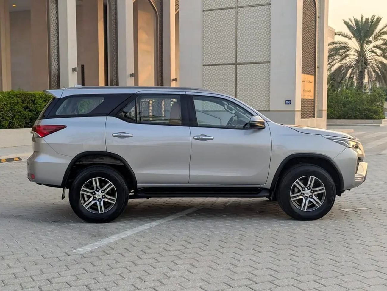 Toyota Fortuner EXR | GCC Specs | 2.7L V4 Petrol | 4x4 | 7-Seater Family SUV