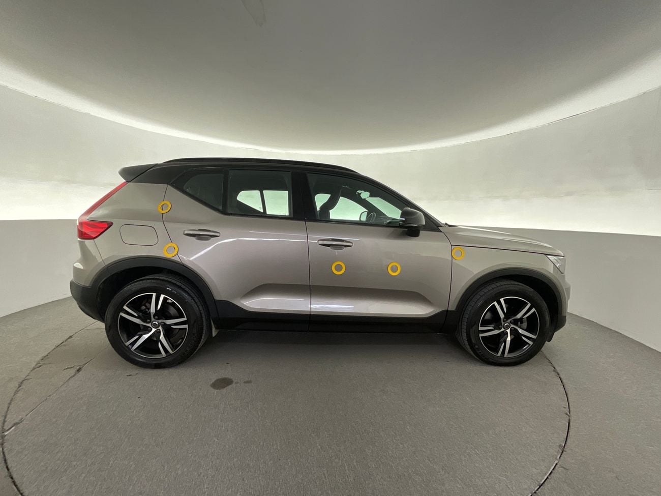 Volvo XC40 2.0 T4 190 FWD R-DESIGN AUTO | Guaranteed Warranty | 0 Down Payment