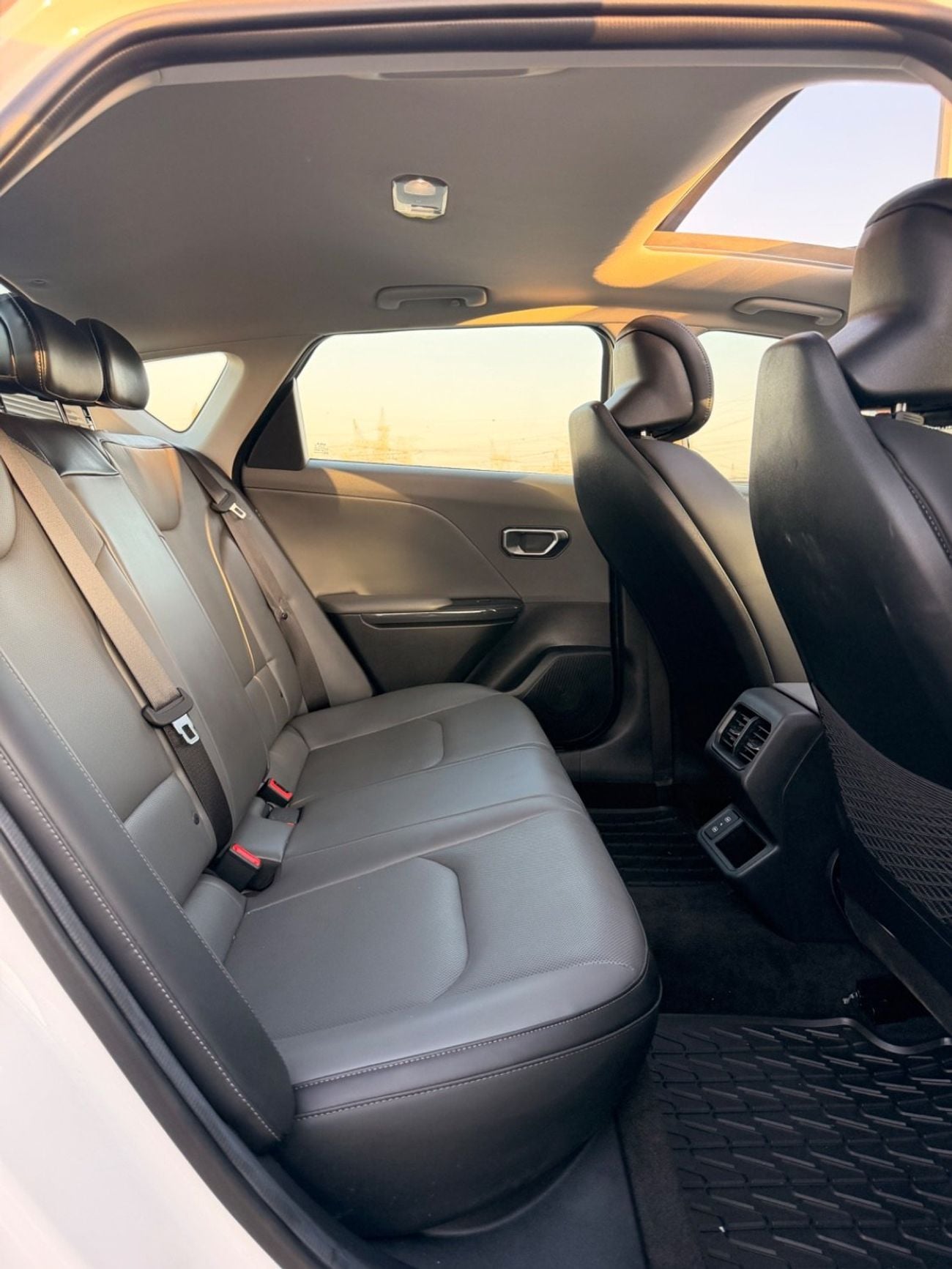 كيا K4 EX 2.0L panoramic, leather seats full option